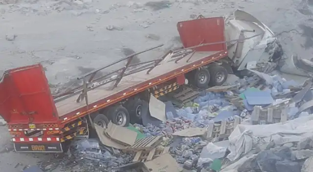 Tráiler se desbarrancó en la zona denominada Virgen de Chapi.