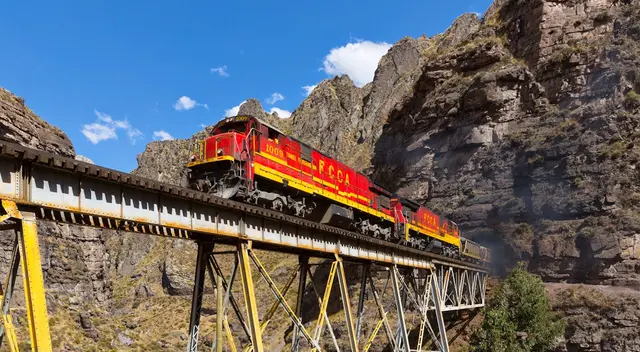 Este peculiar tren volvió a sus actividades este año. Este peculiar tren volvió a sus actividades este año.