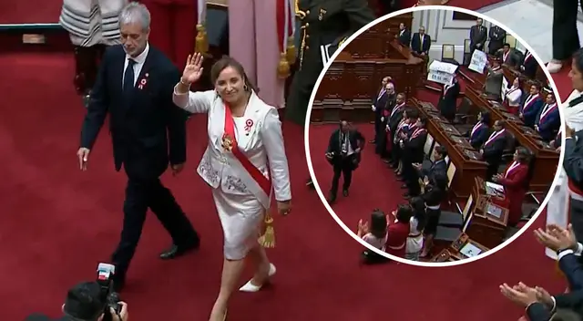 Congresistas de Perú Libre reciben a presidenta Dina Boluarte con carteles de justicia para Puno Congresistas de Perú Libre reciben a presidenta Dina Boluarte con carteles de justicia para Puno