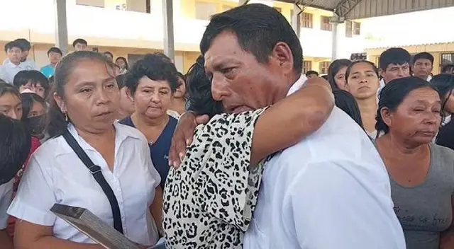 Familiares de menores desconsolados. Familiares de menores desconsolados.