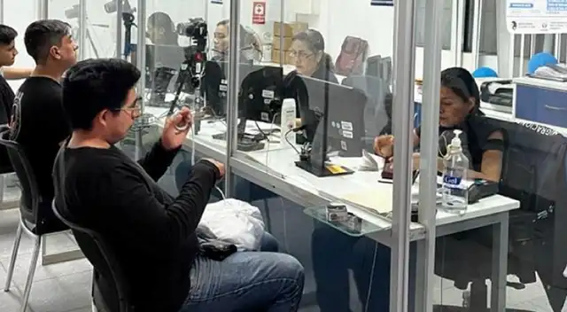 Postulantes a Migraciones deberán seguir los requisitos señalados. Postulantes a Migraciones deberán seguir los requisitos señalados.