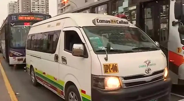 Combis siguen circulando por la avenida Brasil