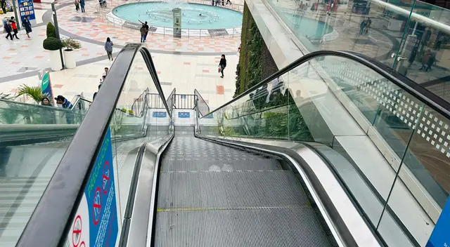 Megaplaza se pronuncia tras accidente en su escalera eléctrica.