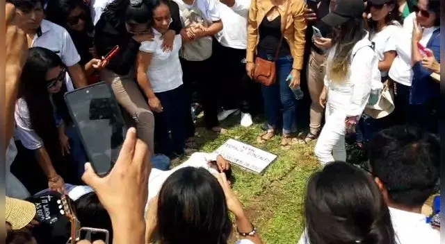 Madre de Kevin Pedraza y familiares se desmayan en el cementerio