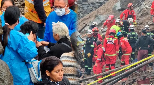 La policía y los bomberos estuvieron varias horas buscando al niño atrapado entre los escombros del derrumbe.