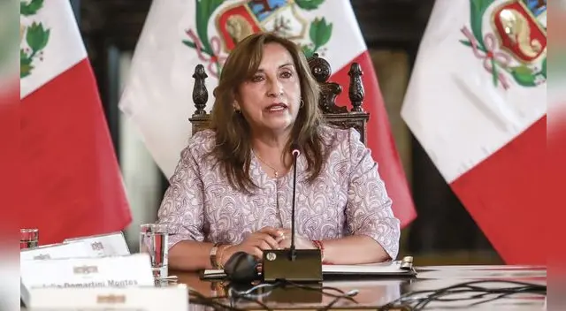 Dina Boluarte reestructuraría la PCM en medio de la crisis económica
