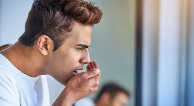 El mal aliento puede representar algunos síntomas de algunas enfermedades complicadas.