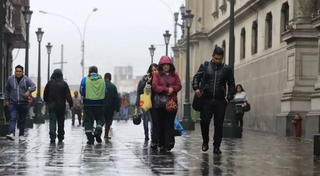 Este miércoles podría haber lluvia en Lima combinado con polvo, según Abraham Levy.