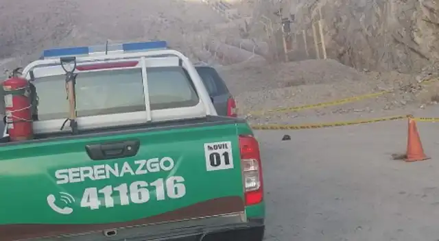 Personal de Serenazgo y agentes de la Policía llegaron hasta el lugar del crimen.