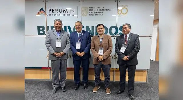 Autoridades en Perumin.