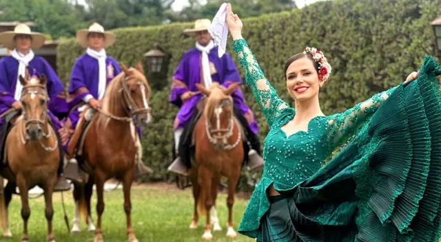 Maju Mantilla bailó con caballo de paso.