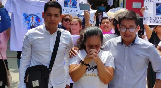 Los familiares protestaron en las afueras del Poder Judicial de Lambayeque