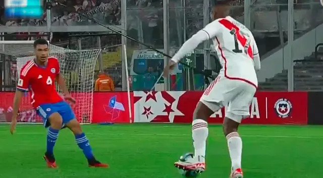 Luis Advíncula recibe elogios ante su tiro al arco. Luis Advíncula recibe elogios ante su tiro al arco.