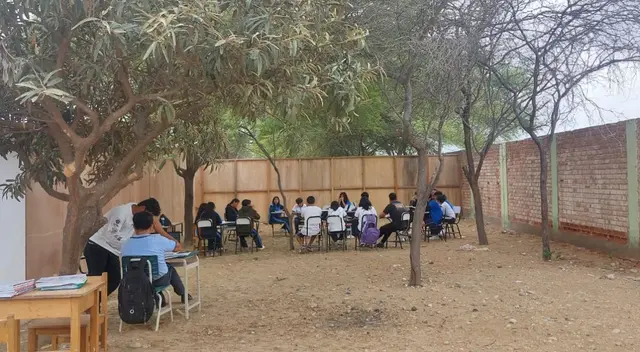 Los alumnos están en grave peligro debido a las condiciones de sus aulas.