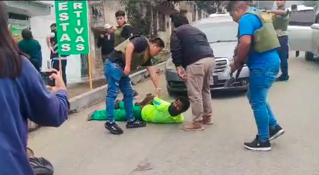 Extorsionadores son atrapados en Carabayllo por agentes de la PNP. Extorsionadores son atrapados en Carabayllo por agentes de la PNP.