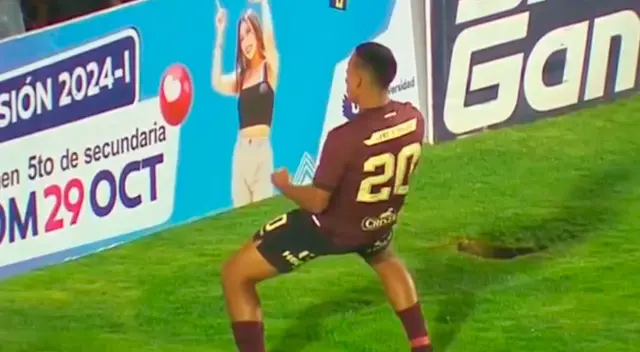 Alex Valera salva a la U en la altura.