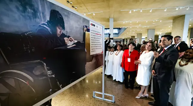 Midis expuso 40 fotos de los programas del Midis. Midis expuso 40 fotos de los programas del Midis.