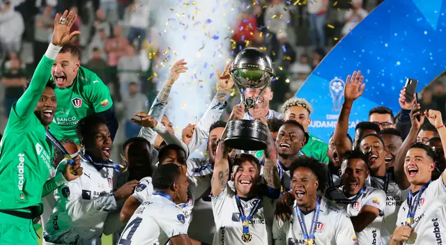 Paolo Guerrero es parte de la historia de LDU campeón de la Copa Sudamericana.