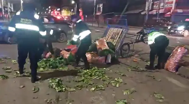Huancayo. El joven triciclero no midió el paso que llevaba consigo y fue aplastado. Huancayo. El joven triciclero no midió el paso que llevaba consigo y fue aplastado.