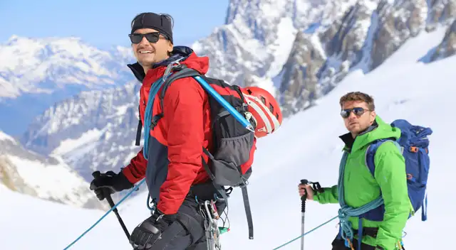 La cinta esta llena de emoción y hará sentir al público que están en peligrosas montañas.