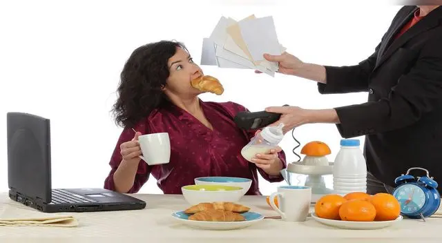 El estrés afecta u relación con la comida. El estrés afecta u relación con la comida.