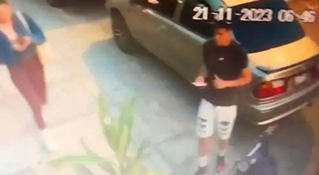 Hampón asalta a joven en Miraflores en la puerta de su casa.