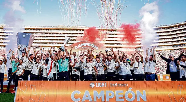 Universitario de Deportes obtuvo gran reconocimiento por parte de la revista Forbes. Universitario de Deportes obtuvo gran reconocimiento por parte de la revista Forbes.