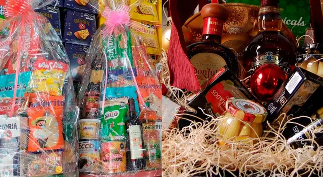 Descubre los mejores lugares para comprar tu canasta navideña a un precio económico.