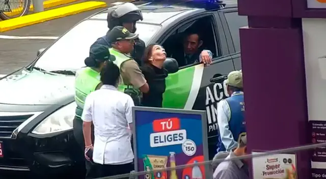 PNP interviene a mujer que robó medicamentos en farmacia de San Isidro. PNP interviene a mujer que robó medicamentos en farmacia de San Isidro.