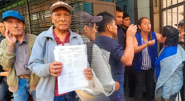 Fonavistas continúan haciendo colas, pese a reprogramación de la entrega de aportes. Fonavistas continúan haciendo colas, pese a reprogramación de la entrega de aportes.