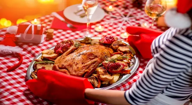 Descubre AQUÍ a qué hora se debe comer la ceña navideña