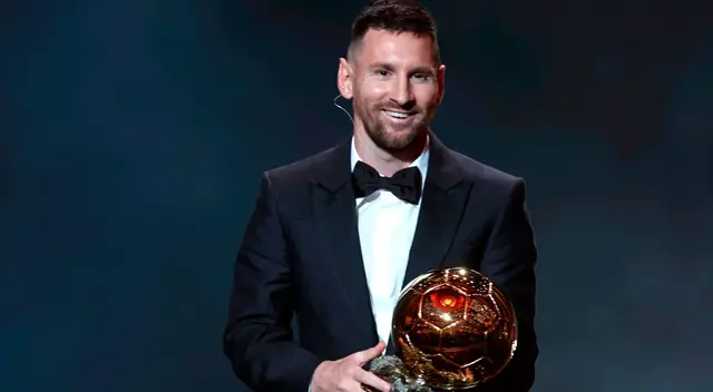 Lionel Messi ganó el Balón de Oro 2021, sin embargo, ahora está en el ojo de la tormenta. Lionel Messi ganó el Balón de Oro 2021, sin embargo, ahora está en el ojo de la tormenta.
