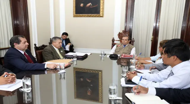 El presidente del Poder Judicial Javier Arévalo se reunió en Palacio Nacional de Justicia