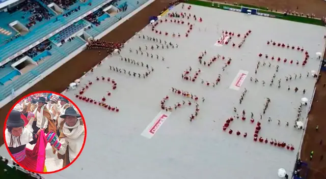 Danzantes graficaron frase y fueron aplaudidos desde las tribunas en el estadio de Puno.