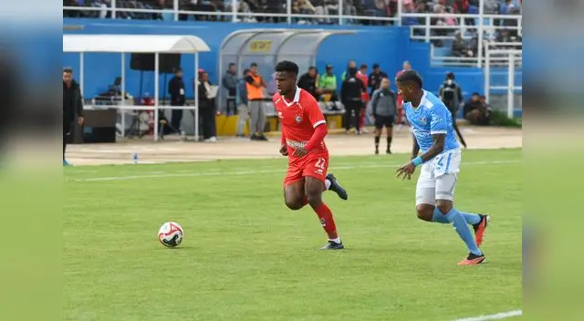Aldair Rodríguez fue el autor del gol del empate de Cienciano ante ADT 1-1 .