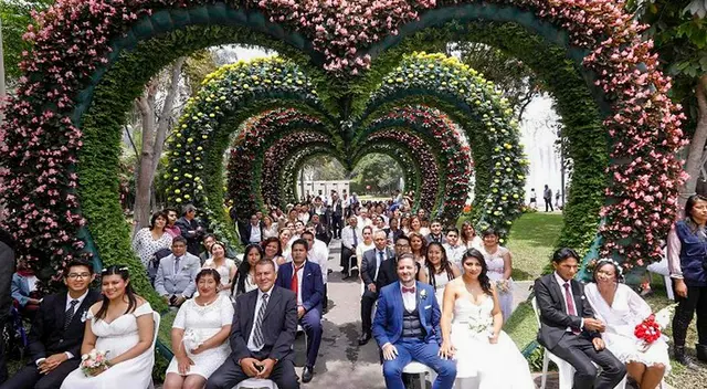 El Día de San Valentín fue escogido por estas parejas para contraer matrimonio. El Día de San Valentín fue escogido por estas parejas para contraer matrimonio.