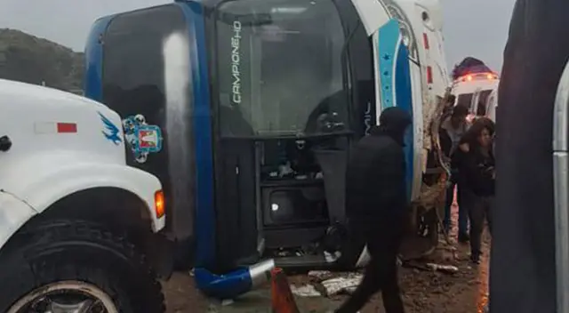 Bus llevaba a 50 pasajeros desde Arequipa hasta Desagüadero. Bus llevaba a 50 pasajeros desde Arequipa hasta Desagüadero.