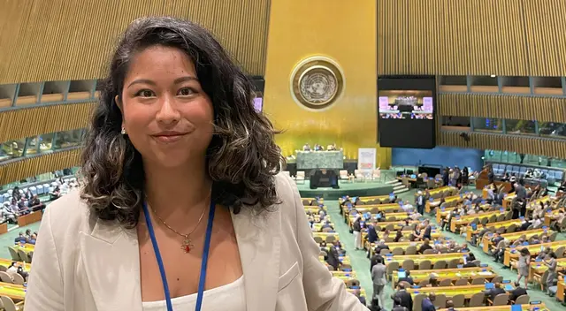 Peruana Alejandra Molina generó diversas reacciones con su reconocimiento en Nueva York.