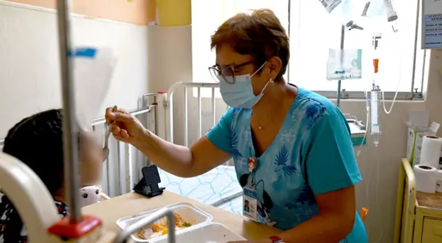 Trabajadora de la salud se desvela por el cuidado de la calidad de vida de los menores. Trabajadora de la salud se desvela por el cuidado de la calidad de vida de los menores.