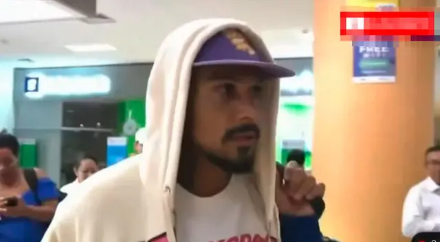 Paolo Guerrero no se fue con sus compañeros de UCV y viajó a Brasil.