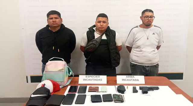 Los agentes PNP les incautaron un arma, teléfonos y otros objetos Los agentes PNP les incautaron un arma, teléfonos y otros objetos