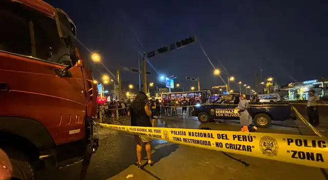 El chofer fue detenido. La Municipalidad de Los Olivos no se ha pronunciado al cierre de esta nota. El chofer fue detenido. La Municipalidad de Los Olivos no se ha pronunciado al cierre de esta nota.