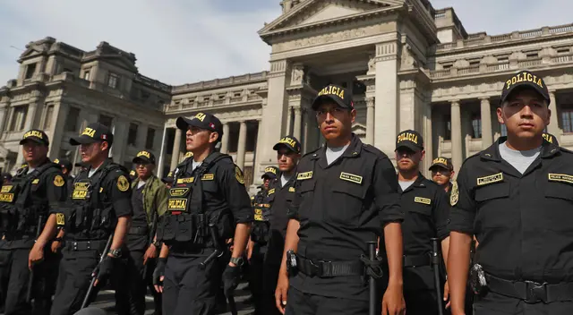 Convocatoria para postular a la Policía Nacional del Perú con sueldos que ni te imaginas. Convocatoria para postular a la Policía Nacional del Perú con sueldos que ni te imaginas.
