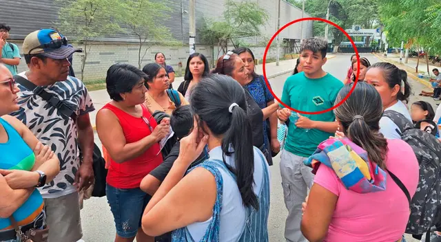 Postulante recibió el apoyo emocional de las madres de familiar.