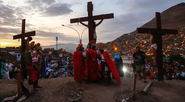 La Semana Santa se celebra en muchos países alrededor del mundo. La Semana Santa se celebra en muchos países alrededor del mundo.