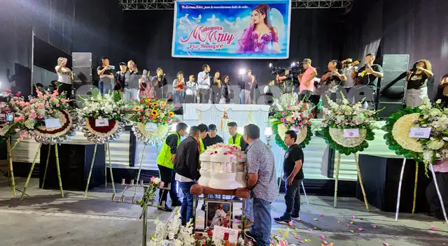  Muñequita Milly recibe el último adiós.   