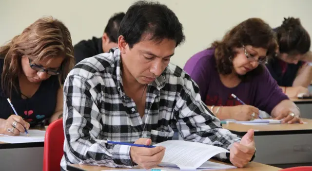 El Minedu lanzó la primera lista preliminar de las plazas para el ingreso a la Carrera Pública Magisterial 2024. El Minedu lanzó la primera lista preliminar de las plazas para el ingreso a la Carrera Pública Magisterial 2024.