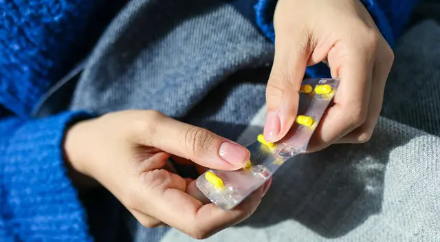 Evitar automedicarse con antibióticos.