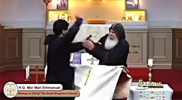 La Policía australiana detuvo al hombre por apuñalar a un obispo en Sídney.