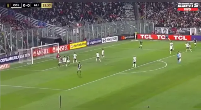 Alianza Lima y su potente remate en el primer tiempo.